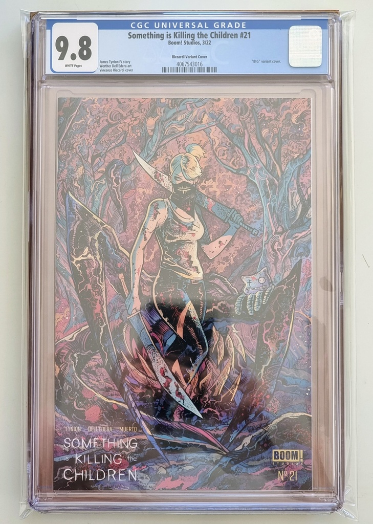 Something Is Killing The Children #21 (CGC 9.8 - Vincenzo Riccardi BIG Variant)