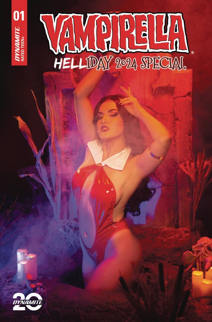 Vampirella Helliday 2024 Special #1 (Cover D Dizzymslizzyy Cosplay Photo Variant)